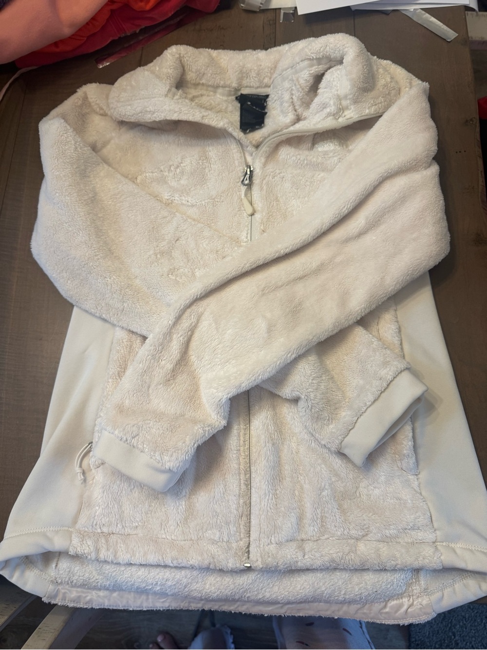 North Face Size Medium Cream Fleece Jacket